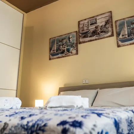 La Casa Di Carlotta Privat Parking Free 5 Min Dal Mare Apartment *