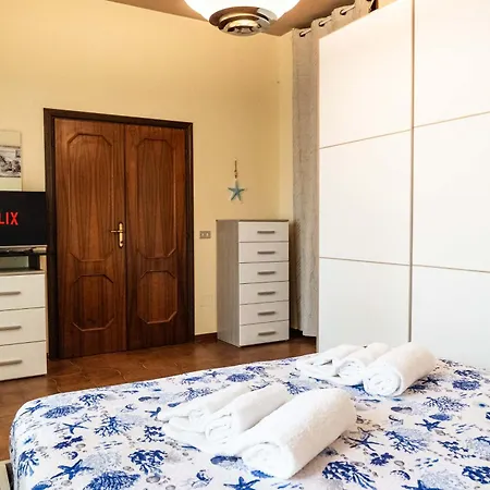 La Casa Di Carlotta Privat Parking Free 5 Min Dal Mare Apartment *