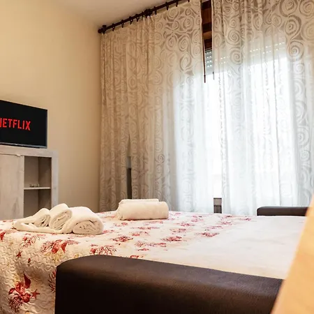 La Casa Di Carlotta Privat Parking Free 5 Min Dal Mare * קאטוליקה