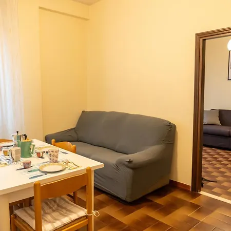 דירה La Casa Di Carlotta Privat Parking Free 5 Min Dal Mare קאטוליקה